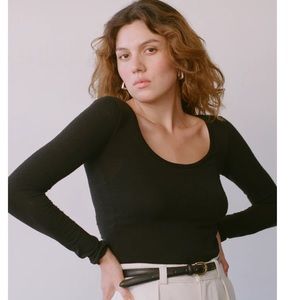 OZMA SCOOP TOP (Regen Silk Noil Jersey) Black